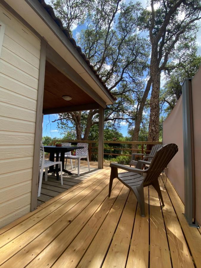 Les Chalets Des Iles Borgo  Exterior photo