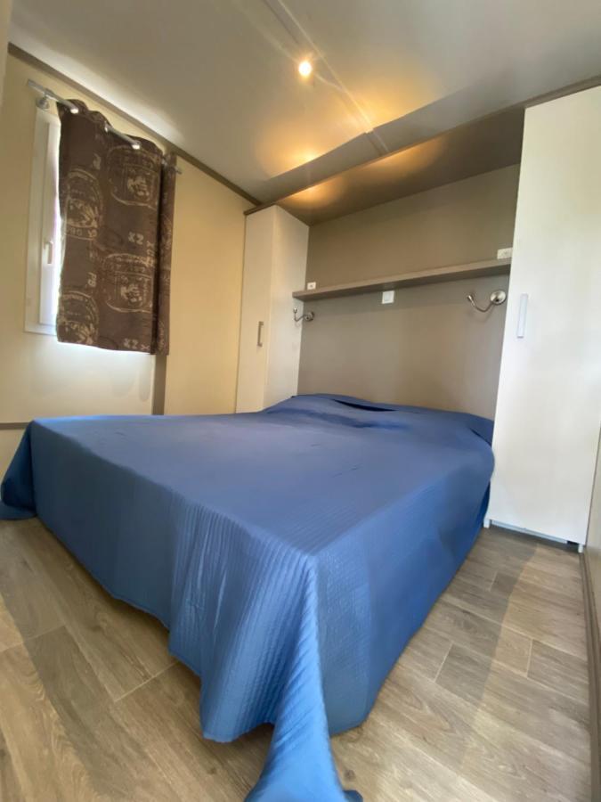 Les Chalets Des Iles Borgo  Exterior photo